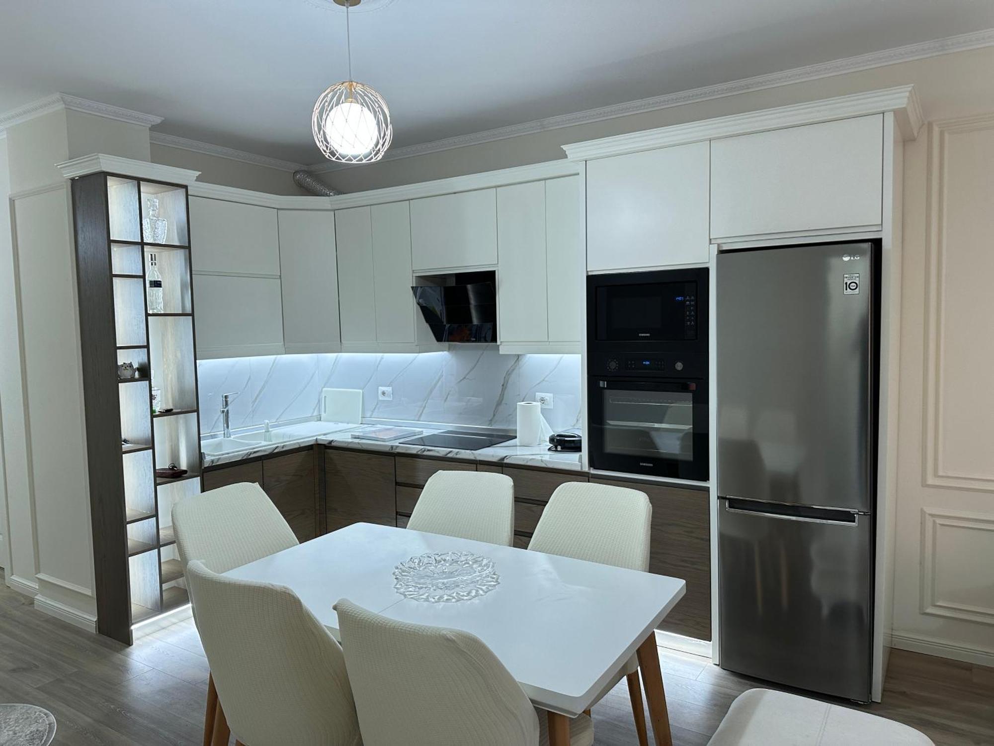 Spacious 2-Bedroom Apartment Near Center Tirana Esterno foto